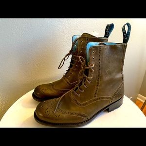 Sold out! Rare Men’s Leather Brogue Boot in Olive